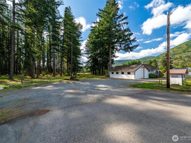 Commercial for sale in Kendall, Maple Falls