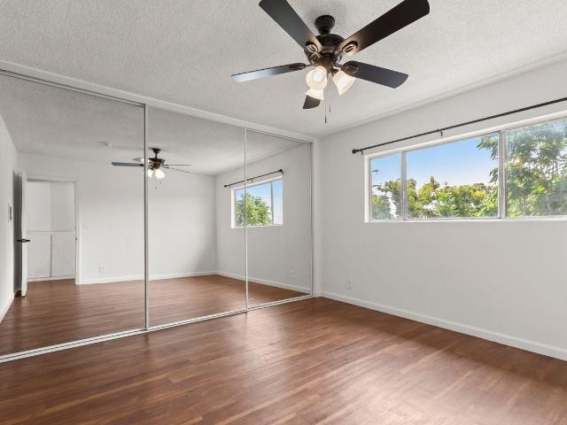 Apartment for rent in Canoga Park, California
