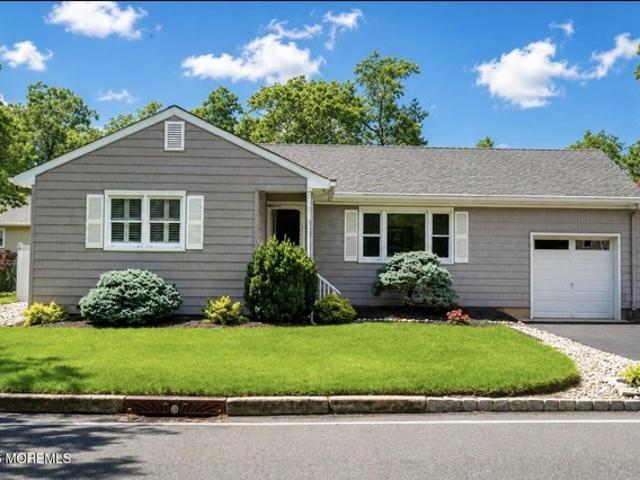 House for sale in Beachwood, New Jersey