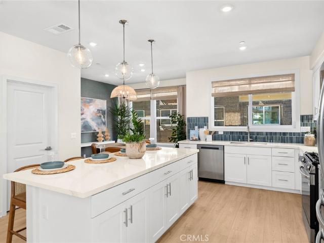 Townhouse for sale in Pomona, Los Angeles County