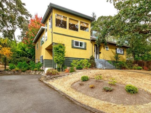 House for sale in Esquimalt, British Columbia