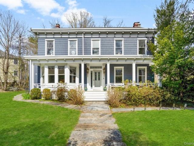 House for sale in Scarsdale, New York