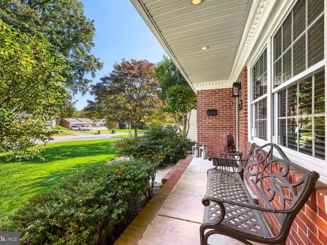 House for sale in Woodside, Bel Air