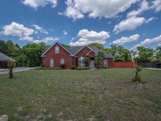 House for sale in Bonaire, Georgia