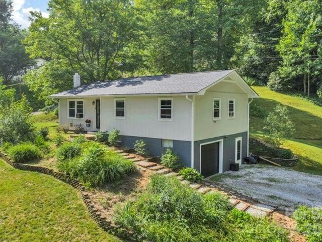 House for sale in Spruce Pine, North Carolina