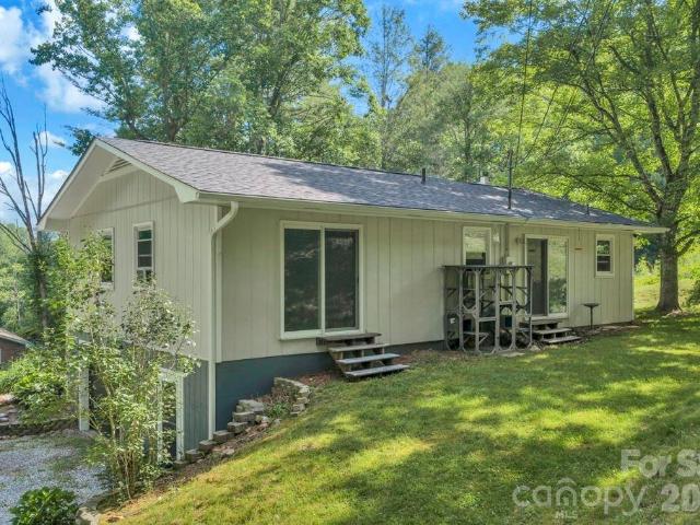 House for sale in Spruce Pine, North Carolina