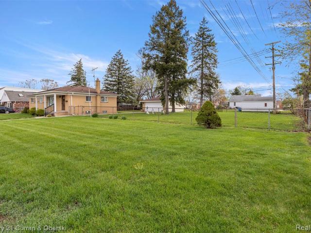 House for sale in Dearborn Heights, Michigan