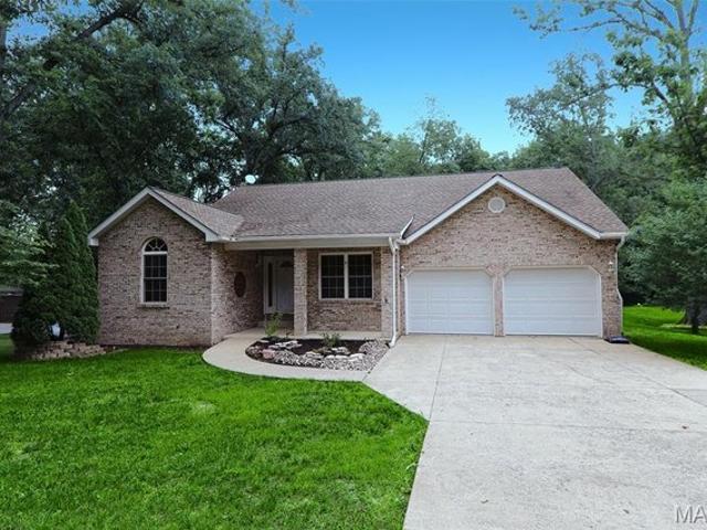 House for sale in Mascoutah, Illinois