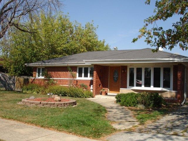 House for sale in Burbank, Illinois