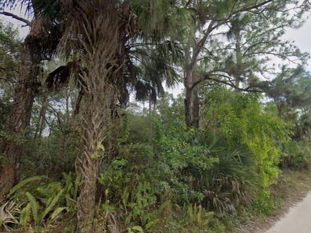 Land for sale in Fort Myers, Florida