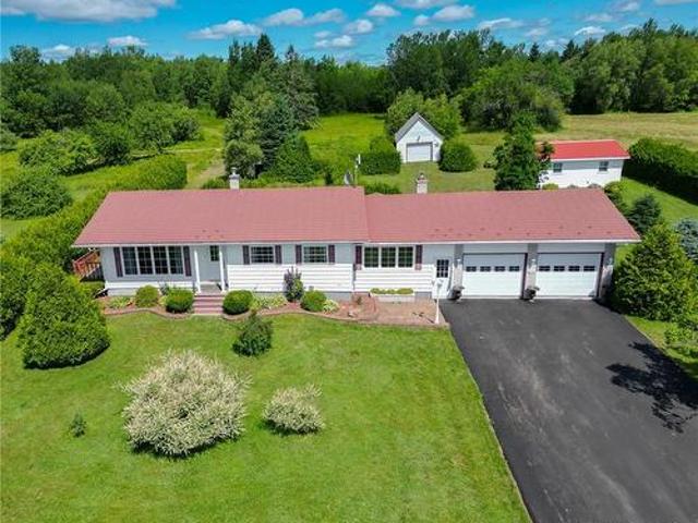House for sale in Hardwood Ridge, New Brunswick
