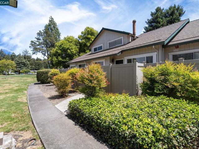 Condo for sale in Rohnert Park Condo for sale in Rohnert Park