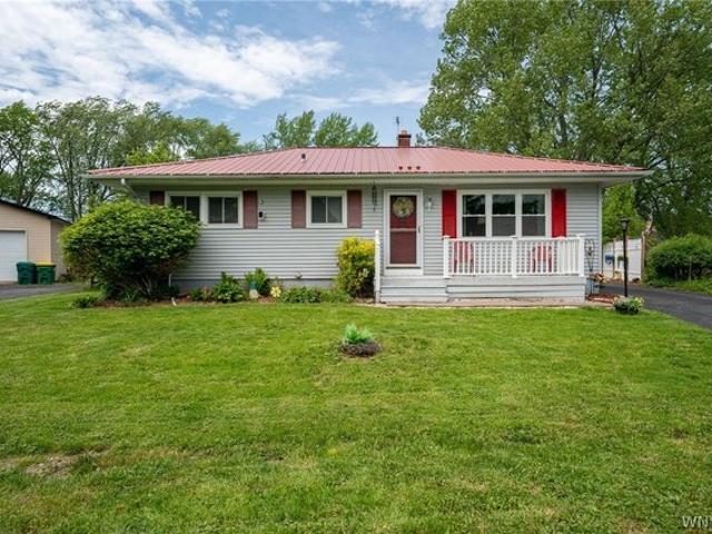 House for sale in Niagara, New York