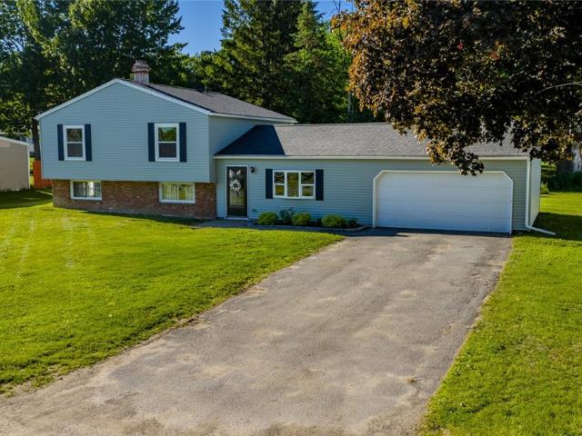 House for sale in Oneida, New York