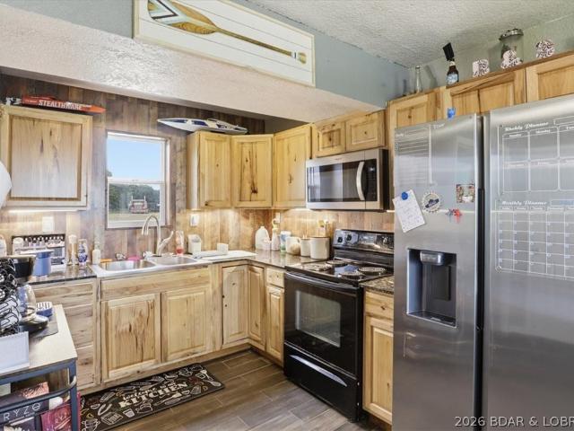 House for sale in Stover, Missouri