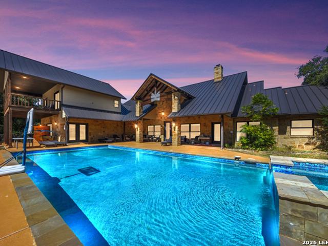 House for sale in Leakey, Real County