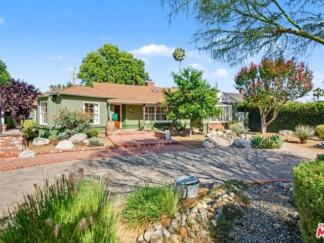 House for sale in Van Nuys Neighborhood Council District, Canoga Park