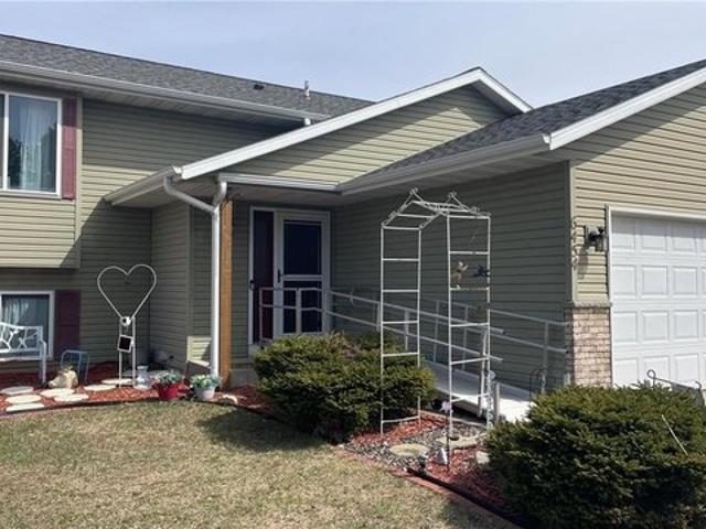 House for sale in North Branch, Minnesota