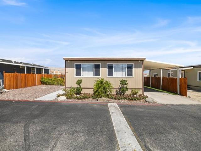 House for sale in Desert Hot Springs, California