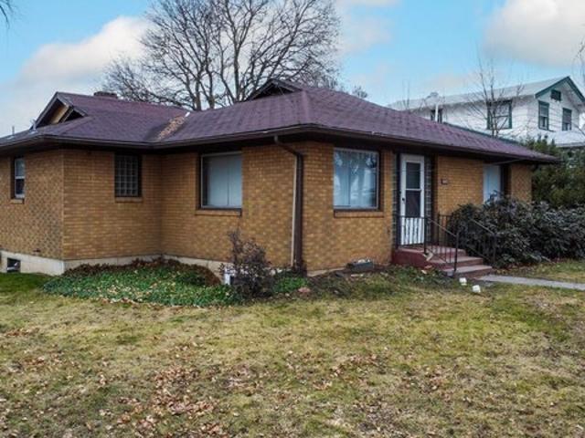 House for sale in Whitman, Washington