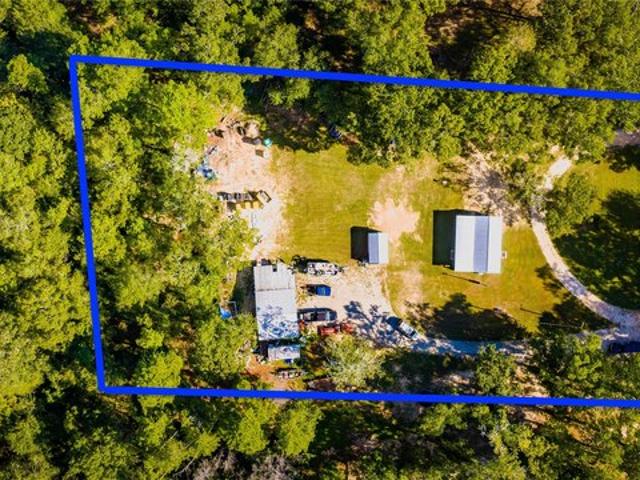 House for sale in Shepherd, Texas