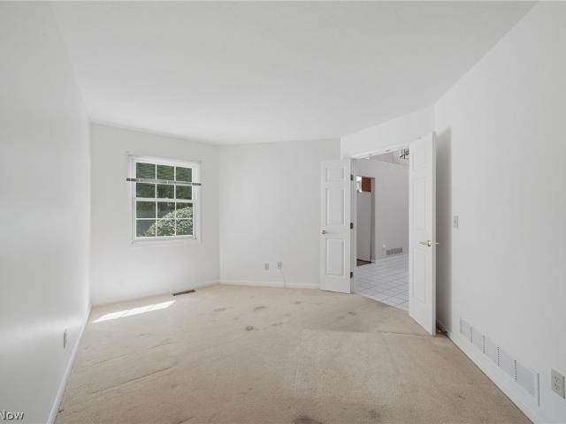 Condo for sale in The Lakes of Aurora, Aurora