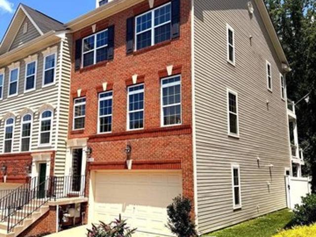 Townhouse for sale in Gambrills, Maryland