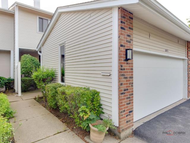 Townhouse for sale in Deerfield