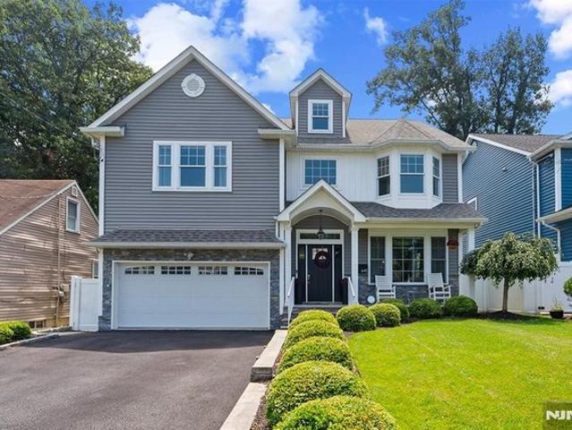 House for sale in Kenilworth, New Jersey