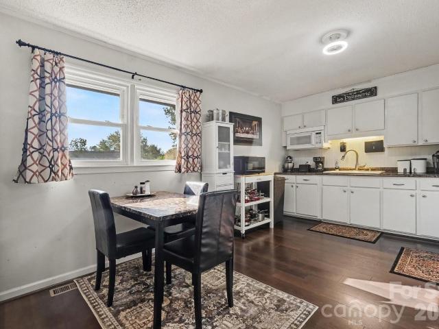 House for sale in Cedar Grove, Chester
