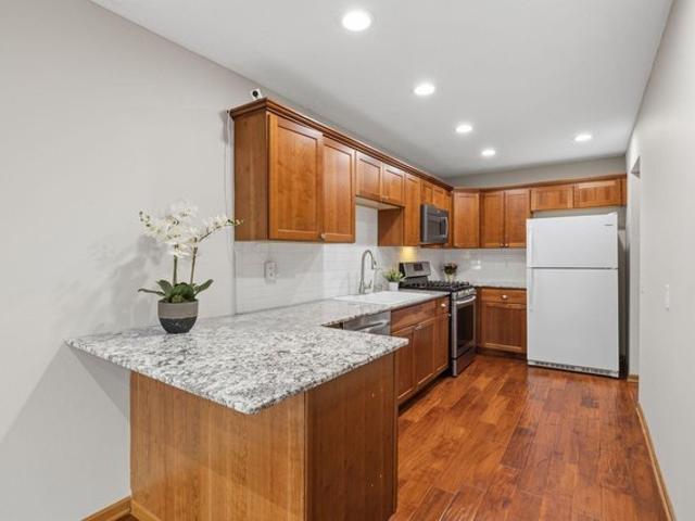 Townhouse for sale in Burnsville, Minnesota
