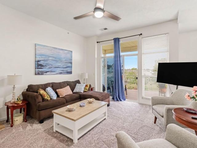 Condo for sale in Steeplechase, Walton