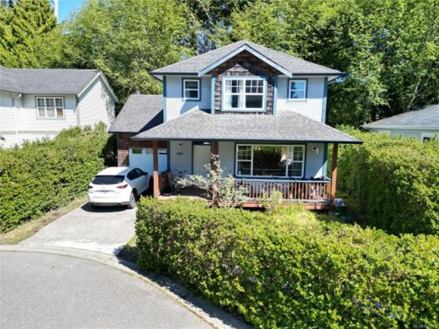 House for sale in Clayoquot, British Columbia