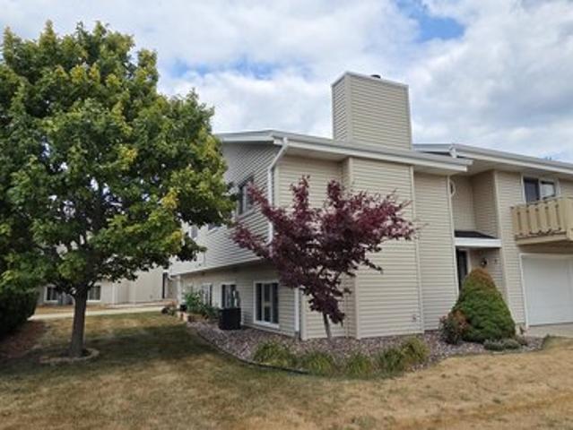 Condo for sale in Oak Creek, Wisconsin