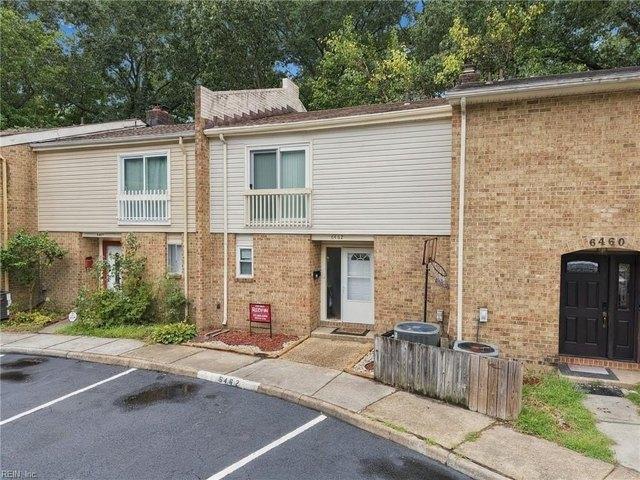 Townhouse for sale in College Park, Virginia Beach