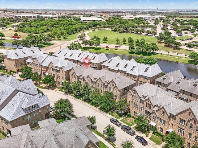 Townhouse for sale in Irving