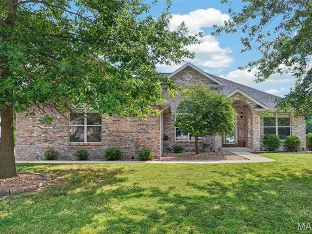 House for sale in Mascoutah, Illinois
