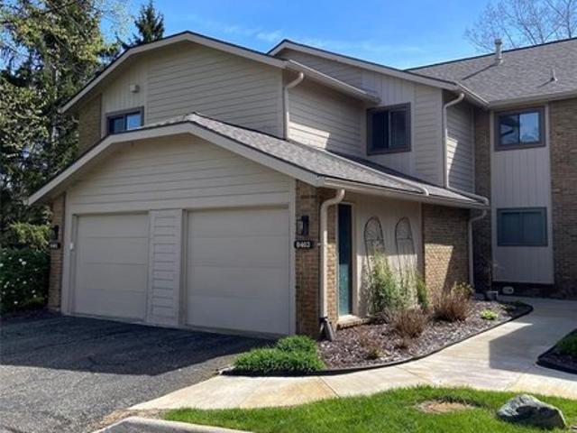 Condo for sale in Bloomfield Hills, Michigan