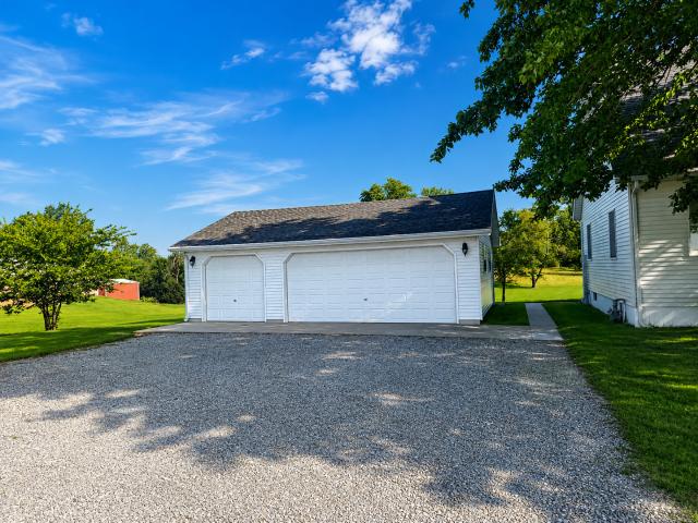 House for sale in Perry, Illinois