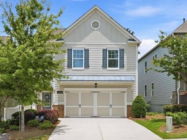 House for sale in Flowery Branch, Georgia