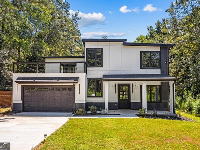 House for sale in Flowery Branch, Georgia