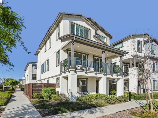 Property for sale in Alameda, California