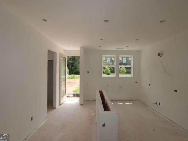 Townhouse for sale in Scottdale, Georgia