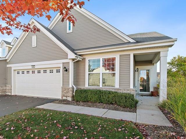 Townhouse for sale in Pingree Grove, Kane County