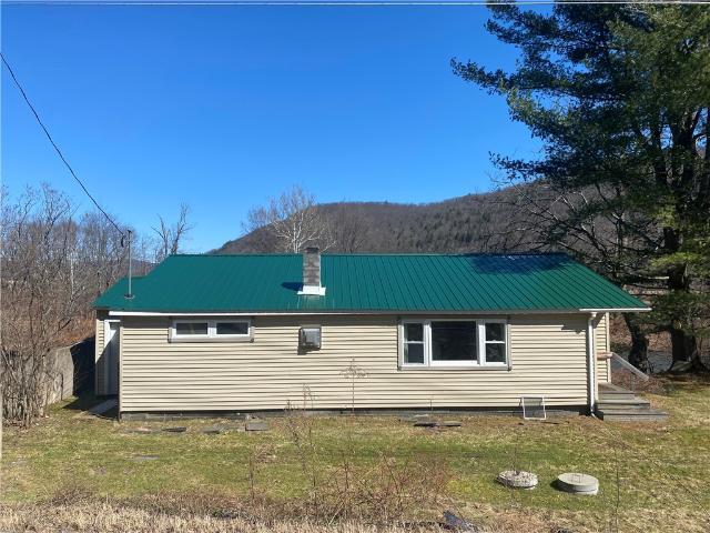 House for sale in Chenango Bridge, New York