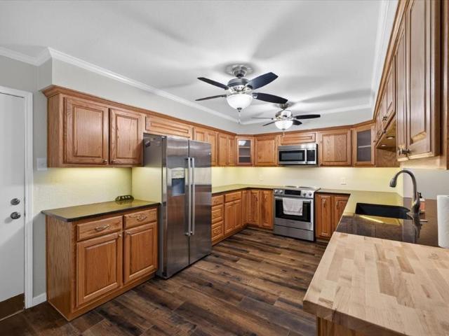Townhouse for sale in Arlington, Texas