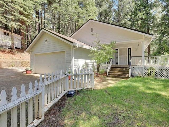 House for sale in Pollock Pines, California