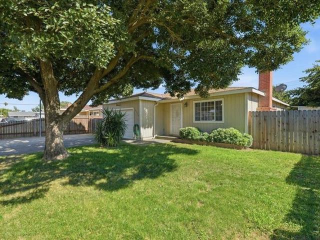 House for sale in Rio Linda, California
