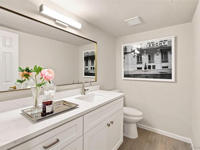 Condo for sale in Arapahoe, Colorado