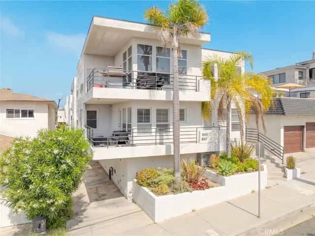 Townhouse for sale in Hermosa Beach, California